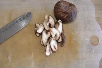 Теплий рецепт з квасолі з грибами інгредієнти 2