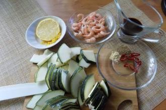 Теплий салат з креветок і кабачків інгредієнти 2