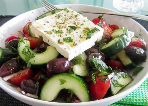 Чому грецький салат корисний?