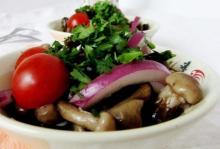 Салат з маринованих опеньків інгредієнти 1