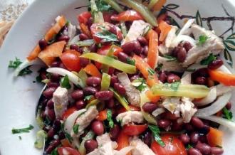 Овочевий салат з квасолею і м'ясом інгредієнти 11