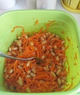 Рецепт з ковбасою і корейською морквою інгредієнти 2