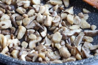 Рецепт з квасолі, баклажанів і грибів інгредієнти 3