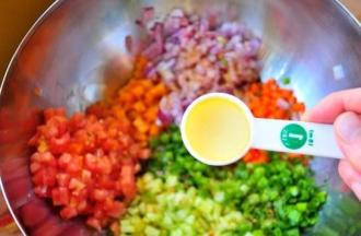 Швидкий салат з овочів і кіноа інгредієнти 6