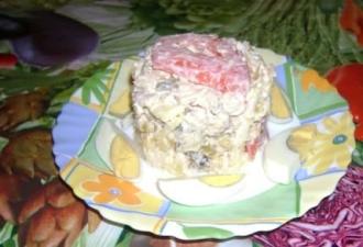 Рибний салат з яблуком і помідором інгредієнти 10