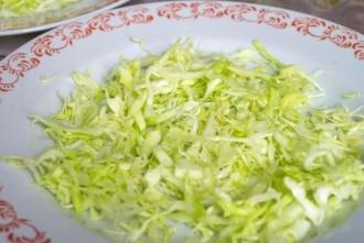 Рецепт салату з пекінки і шампіньйонів інгредієнти 2
