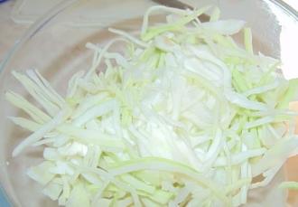 Гострий салат з капусти "Юність" інгредієнти 2