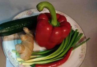 Легкий салат з креветками інгредієнти 2