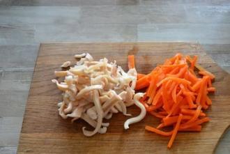 Кальмаровий салат з морквою і яблуком інгредієнти 2