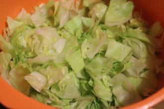 Легкий салат з тунцем і моцарелою інгредієнти 2