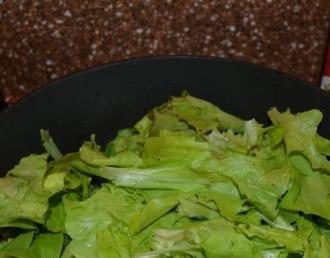 Смажені листя салату в соєвому соусі інгредієнти 2