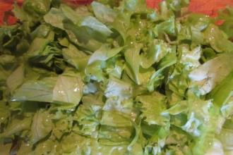 Хрусткий салат з грушею і гранатом інгредієнти 2