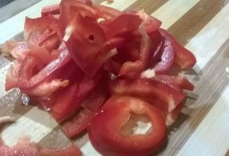 Овочевий салат з кальмарами інгредієнти 3