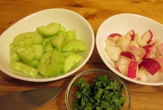Легкий смажений салат з редиски інгредієнти 3