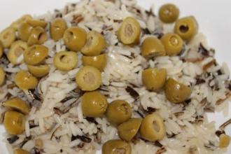 Салат з диким рисом і оливками інгредієнти 3