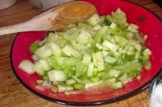 Овочевий рецепт з селерою і картоплею інгредієнти 4