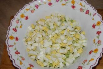 Салат з копченою куркою "Ніжний" інгредієнти 4