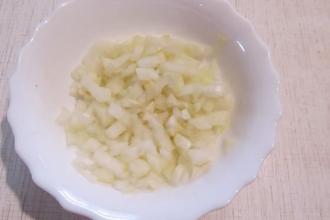 Салат з крабовими чіпсами інгредієнти 4