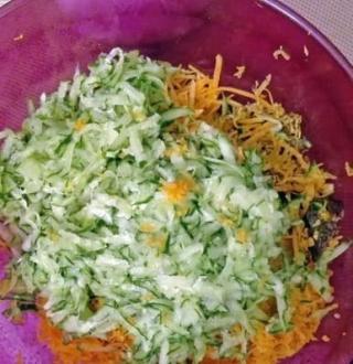 Варіант салату зі смаженою селерою інгредієнти 4