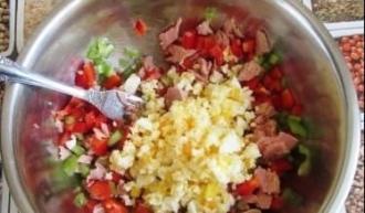 Рецепт з тунцем і листям салату інгредієнти 6