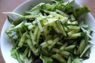 Салат "Зелений" з оливками і чіпсами інгредієнти 6
