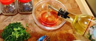 Рецепт з грибами і крабовими паличками інгредієнти 8