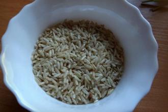 Бурий рис на сковороді інгредієнти 2