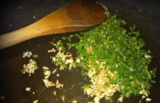Бурий рис на сковороді інгредієнти 8